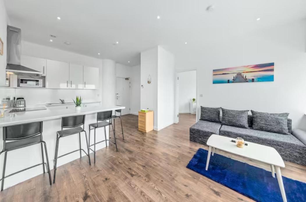 克罗伊登Airy 2Br Flat Delta London Dp332公寓 外观 照片